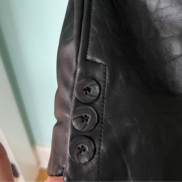 Kenneth Cole Reaction Black Leather Button Up Coat Medium - Picture 5 of 15